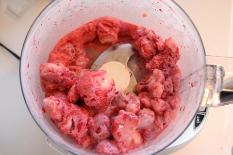 5-Minute Strawberry Sherbet in the Food Processor