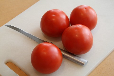 Tuna, Tomato, Bean and Basil Salad