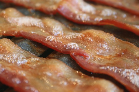 Shockinglydelicious Cooking Lesson: Bacon in the Oven