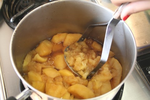 Rustic Chunky Applesauce