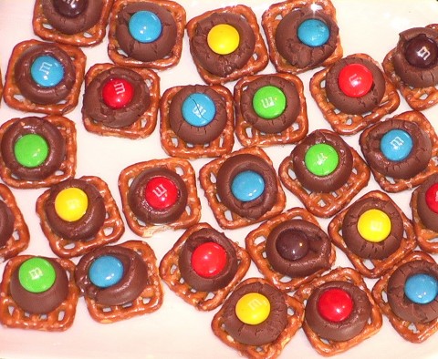 Christmas Lights Bites -- Half Cookie, Half Candy on Shockingly Delicious