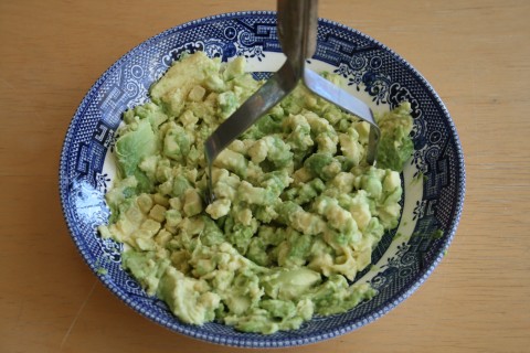 Mashed fuerte avocado from Shockinglydelicious.com