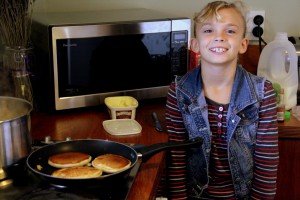 Adele Carcano making pancakes