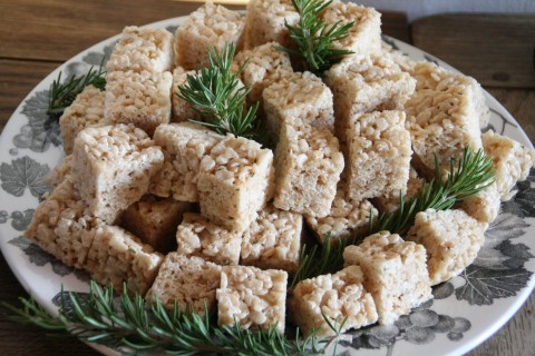 Rosemary Rice Krispies Treats from Shockinglydelicious.com