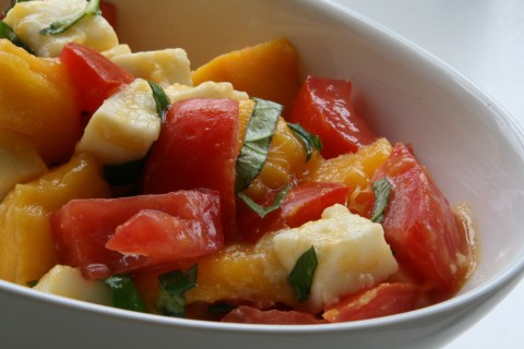 Mango Caprese Salad from Shockinglydelicious.com