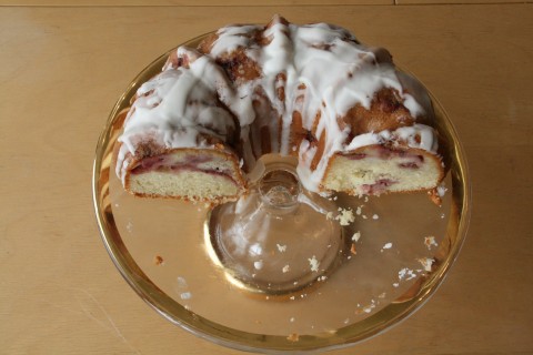 Fresh Strawberry Yogurt Bundt Cake