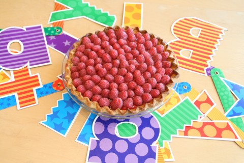 Fresh Raspberry Pie on Shockingly Delicious