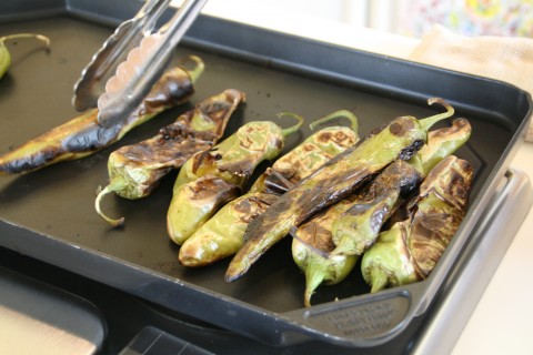 Hatch chiles on the griddle