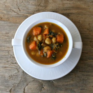 Smoky Curried Kale and Garbanzo Soup