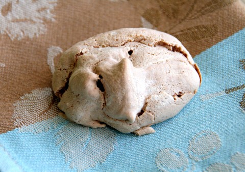 Nutella Meringues | ShockinglyDelicious.com