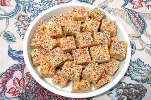 Funfetti Rice Krispies Treats from Shockinglydelicious.com