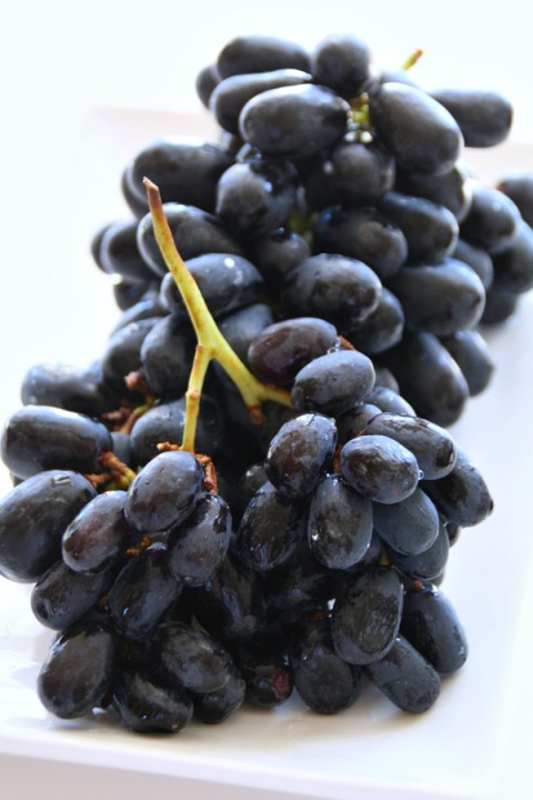 Black Muscato Grapes on ShockinglyDelicious.com