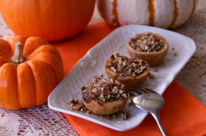 Mini Pumpkin-Maple Tarts with Toasted Pecan Streusel on ShockinglyDelicious.com . Recipe: https://www.shockinglydelicious.com/?p=10193