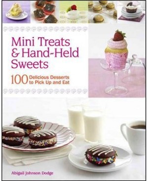 mini treats & hand-held sweets book cover