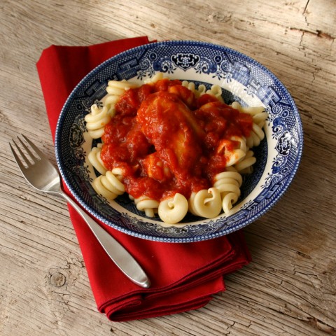 3-Ingredient Chicken Cacciatore Recipe in the Slow Cooker on Shockingly Delicious