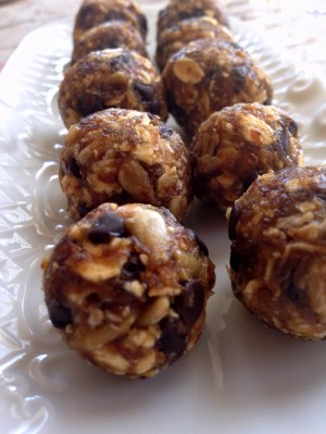 Peanut Butter Chocolate Chip Oatmeal Power Bites on Shockingly Delicious