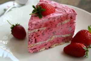 No-Bake Frozen Berrylicious Cracker Cake on Shockingly Delicious