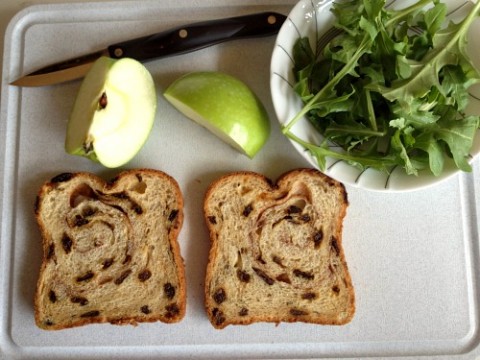 Apple Cinnamon Horseradish Cheddar Grilled Cheese on Shockingly Delicious