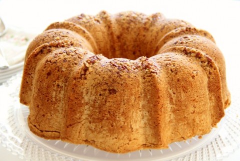 Powdered Sugar Pound Cake with Pecans | www.ShockinglyDelicious.com