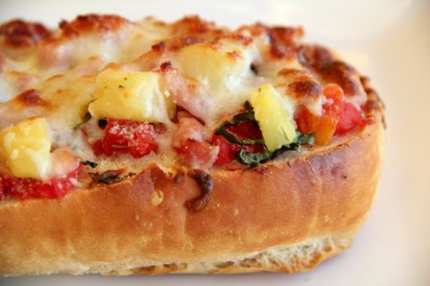 Easy French Bread Hawaiian Pizza | www.ShockinglyDelicious.com