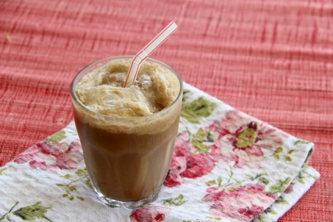 World's Best Double Root Beer Float | ShockinglyDelicious.com