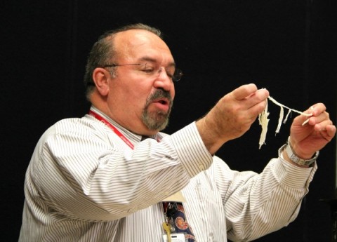 Enrique Botello stretches the Cacique Queso Oaxaca