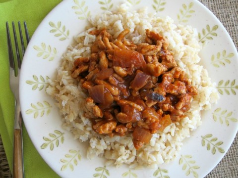 With only 4 ingredients, this easy, smoky Chipotle Pork Rice Bowl really delivers on flavor and can be on the dinner table in 30 minutes. | ShockinglyDelicious.com