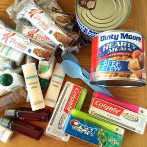 How to make care and comfort packages for the homeless on ShockinglyDelicious.com