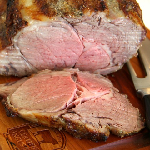 Prime Rib Roast with Santa Maria Rub on ShockinglyDelicious.com