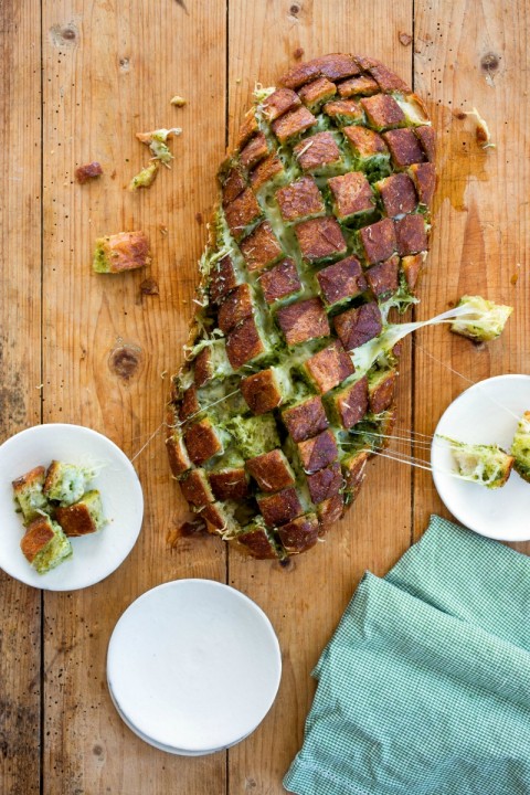 Cheesy Pull-Apart Pesto Bread on ShockinglyDelicious.com