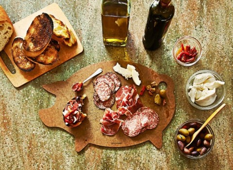 Epicurean Pig Cutting Board in use on ShockinglyDelicious.com