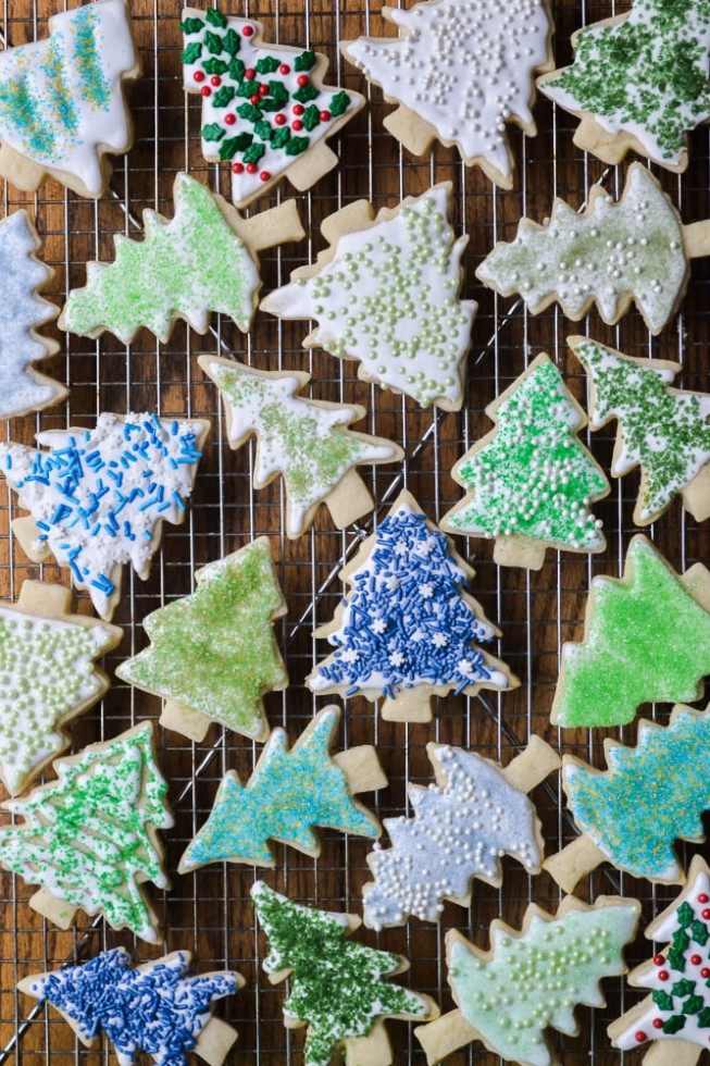 holiday-sugar-cookies-with-diy-colored-sugar-from-the-view-from-great-island