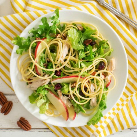 Apple and Arugula Pasta with Chicken recipe