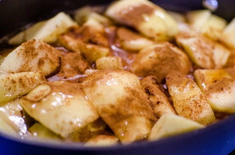 cooked-apples-ready for the crust