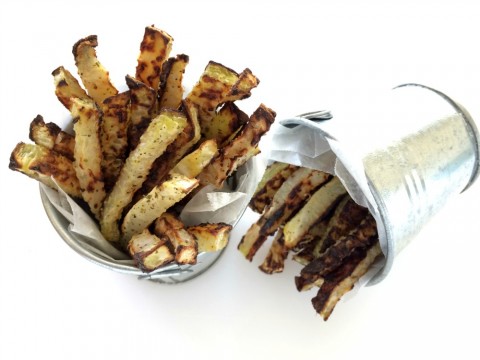 Low-Carb Baked Kohlrabi Fries