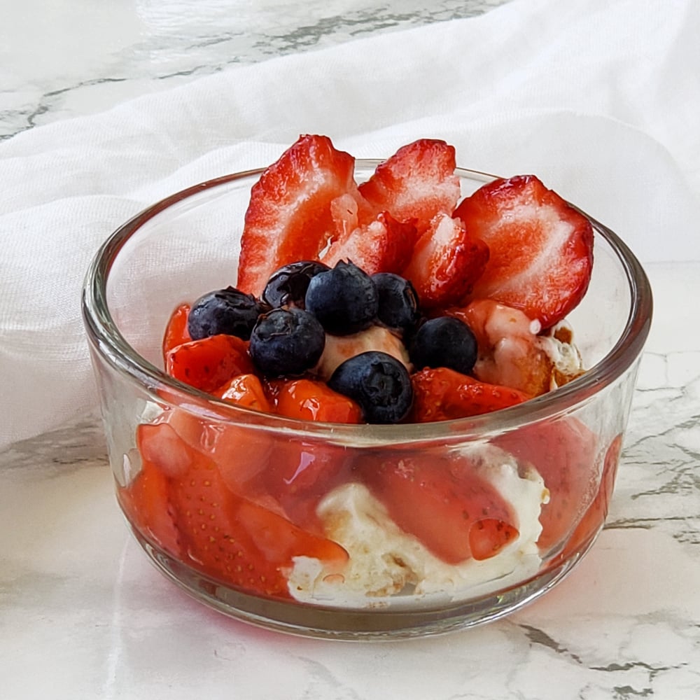 STRAWBERRY CLOUD DESSERT: A light, refreshing, creamy yet fruity fluff ball of a dessert with fresh strawberries, toasted angel food cake and whipped cream makes everyone happy!