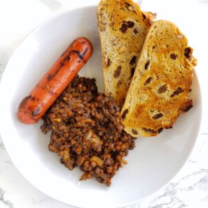 Barbecue Baked Lentils with toast
