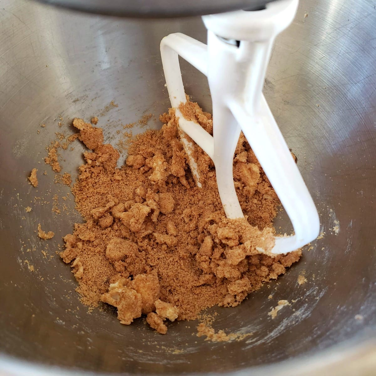 Mixing the streusel