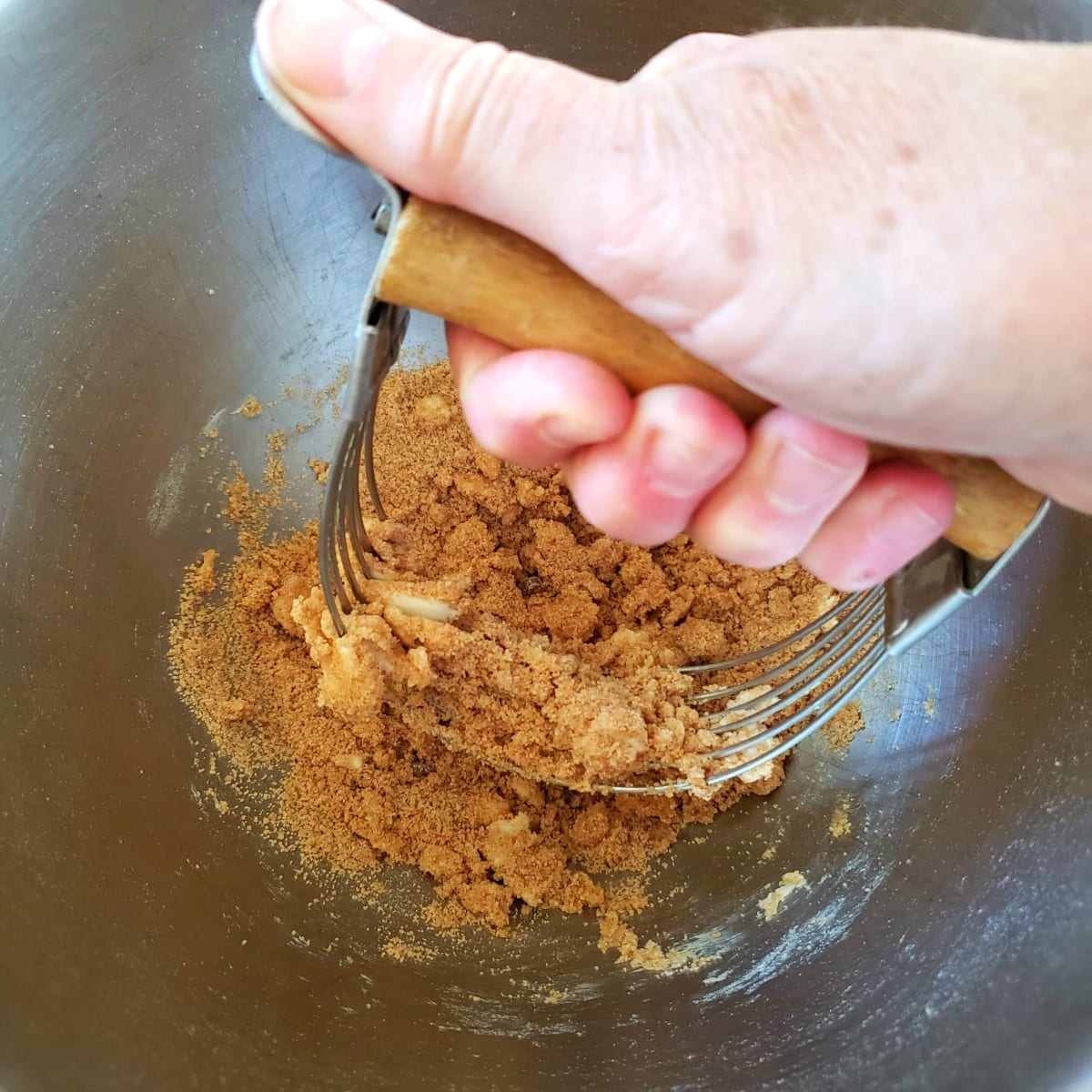 Use a pastry blender to mix the streusel